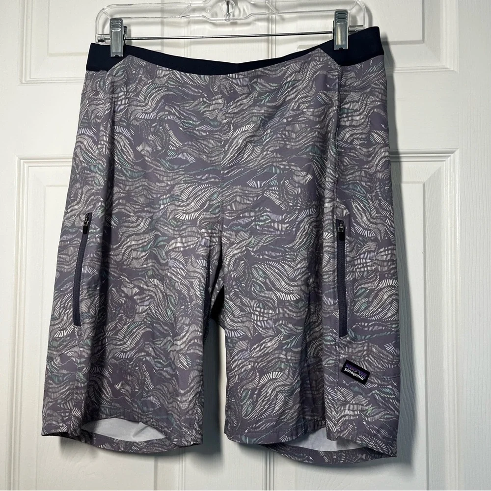 Patagonia Tyrolene Gray Pattern Bike Shorts Size 12